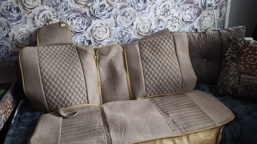 Чехлы на автомобиль