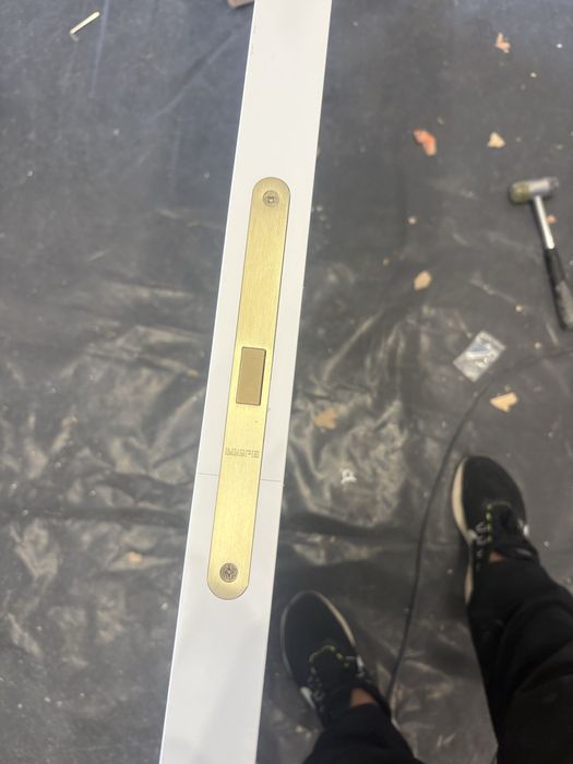 Установка межкомнатные двери