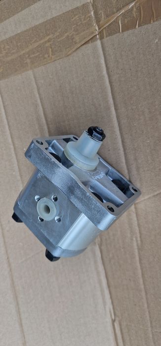 Pompa hidraulica servo direcție fiat 715 pret 650 lei se poate trimite