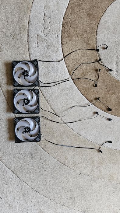 ARCTIC P14 PWM PST A-RGB 3 вентилатори за компютър