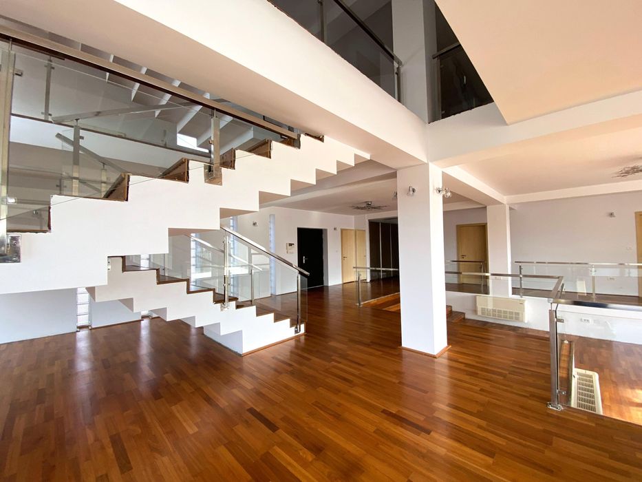 Clinica / Centru medical / Studio Pilates / SPA