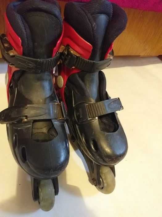 Role copii marimea 31-34,reglabile,in stare foarte buna