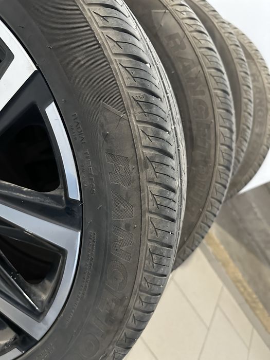 Комплект Шины 235/50/19 с дисками 19/114,3