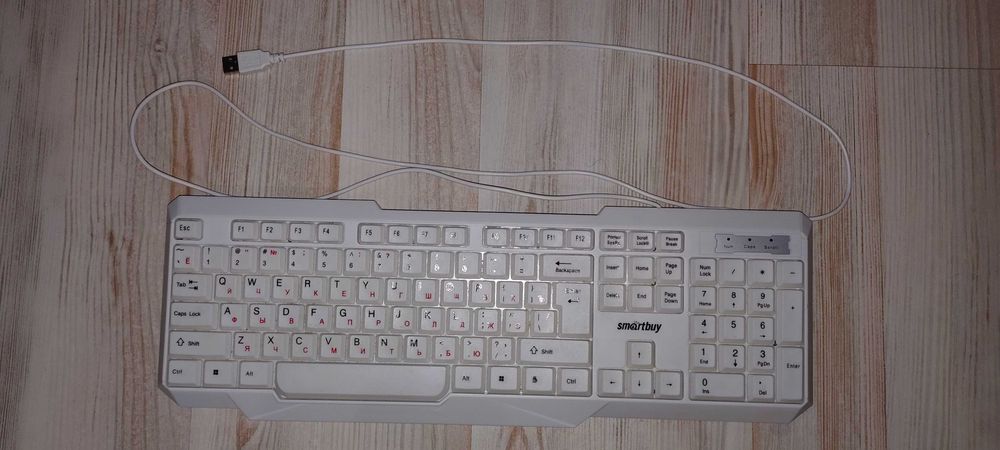 Продается проводная клавиатура