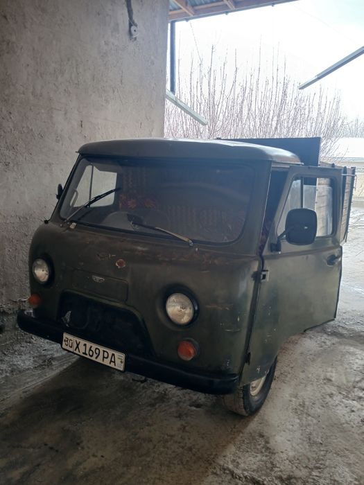 Uaz yuk bortli tent. tex kõrik sugʻurta hammasi 1 yilik bõgan