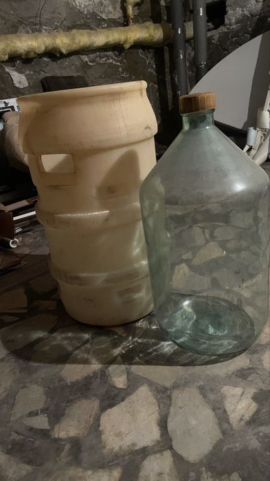 Продам бутыль 20л. Производства СССР.