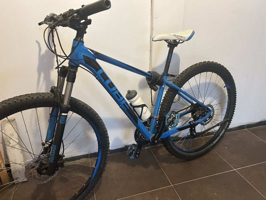 Vand bicicleta, pentru detalii va rog sa sunati