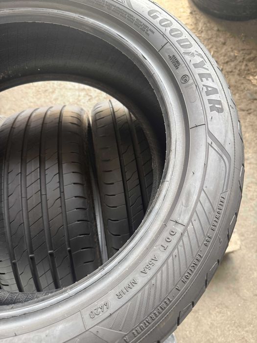Anvelope Vara 215/50 R17 - stoc depozit