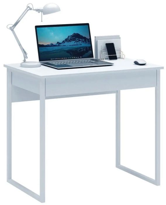 Компьютерный стол в отличном состоянии