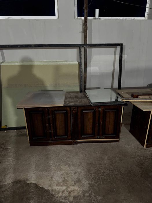 Мбелеьный гарнитур ( очень хорошой и тяжелый )