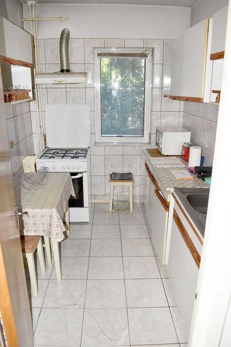 Apartament parter 3 camere decomandat - Traian - str Grigore Procopiu