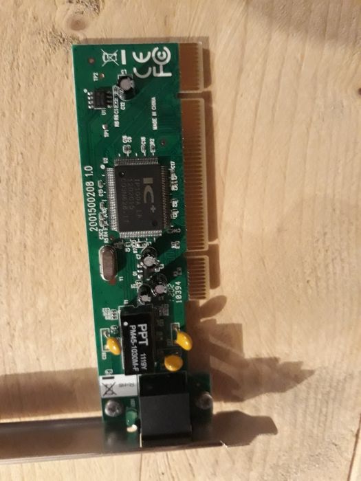 Placa rețea PC 10/100 Mbps