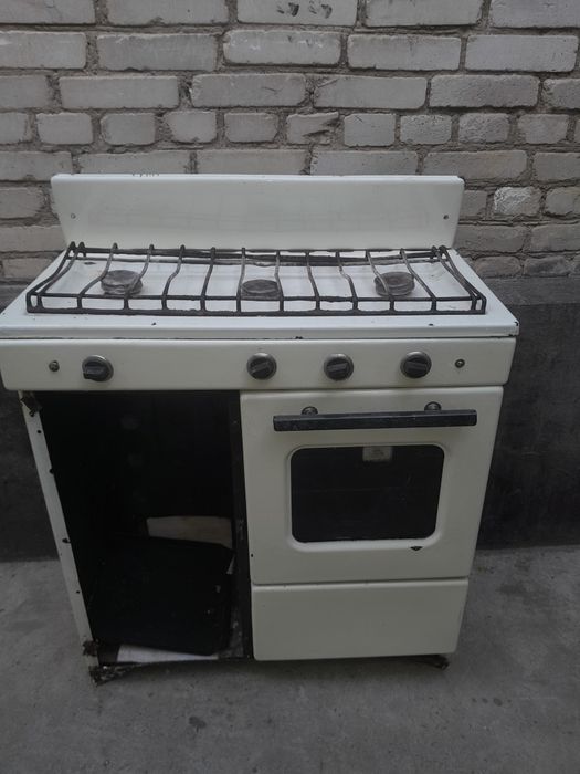 Продаеться газовая плита
