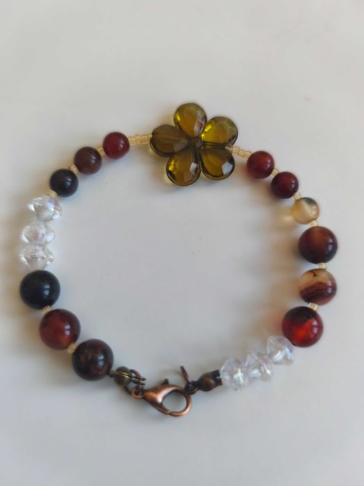 Гривна с карнеол