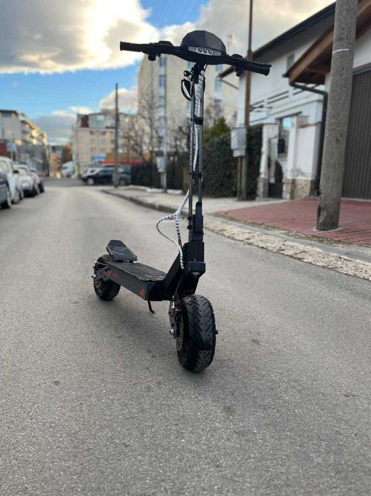 Електрически скутер