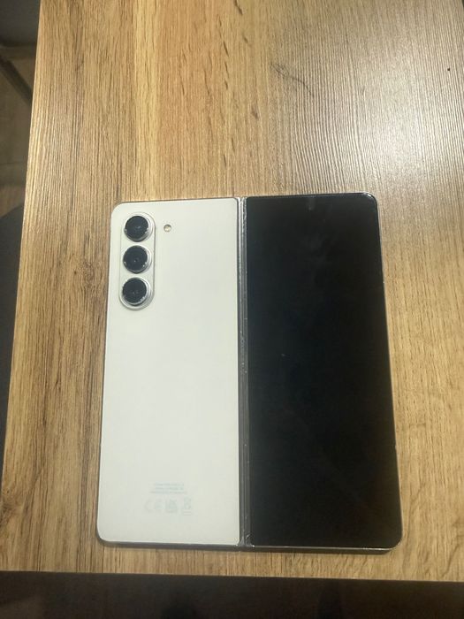 Samsung Z fold 5