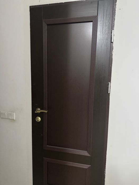 Срочно продаю Двери б/у