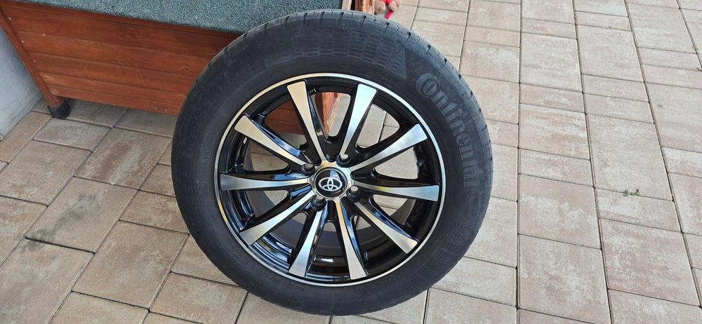 De Vanzare jante aliaj Toyota Yaris R15