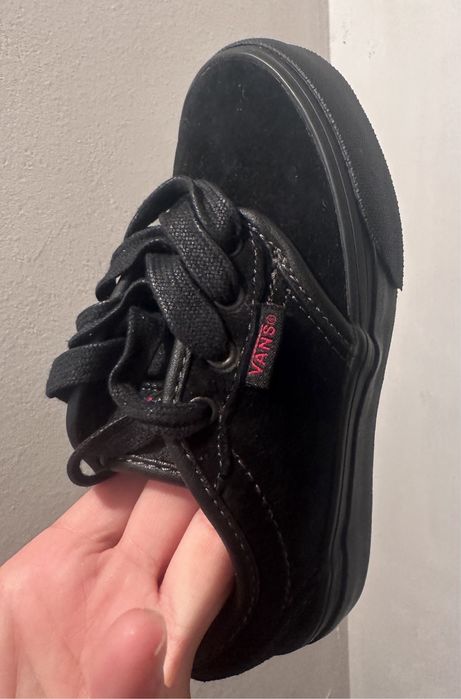 Чисто нови детски обувки Vans номер 27