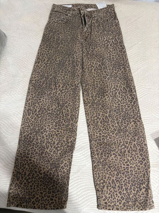 Дънки Zara, Stradivarius