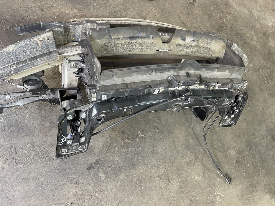 Маска/ очиларка БМВ Ф20/ Ф21 (maska bmw f20)