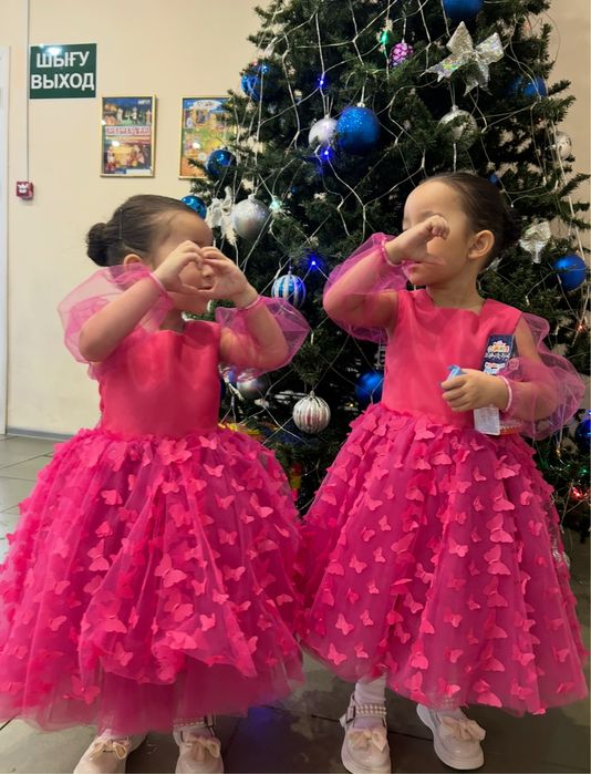 Продам детское платье 110 116