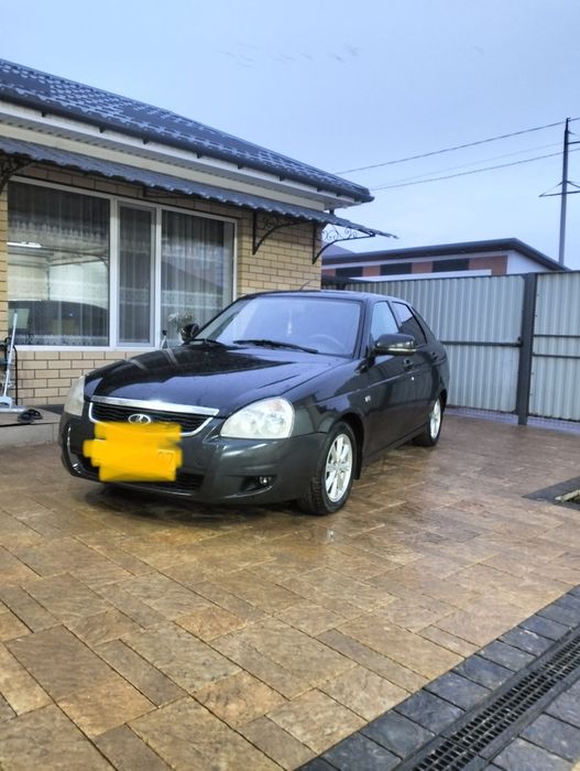 Продам Приору 1 2013 г.в.