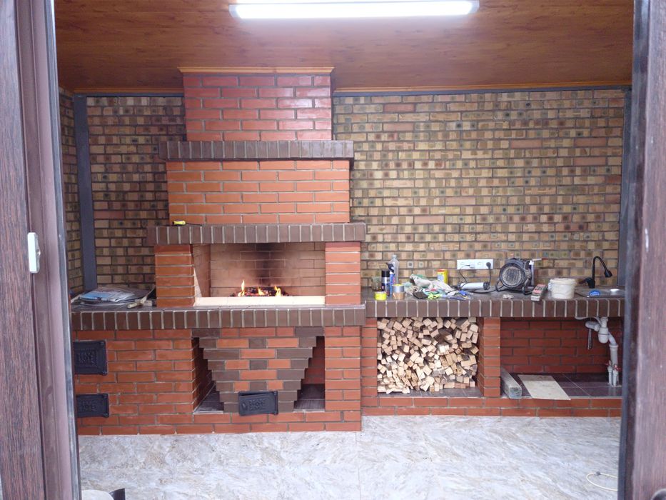 Сауны, бани, комплексы барбекю.