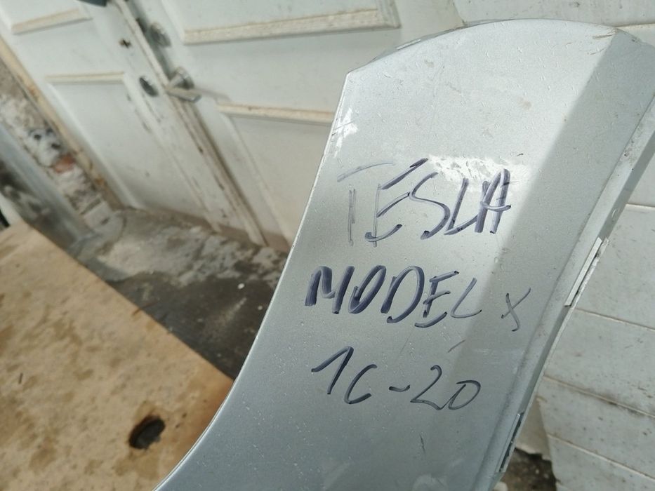 Оргинална предна броня за tesla mosel x 2016+++