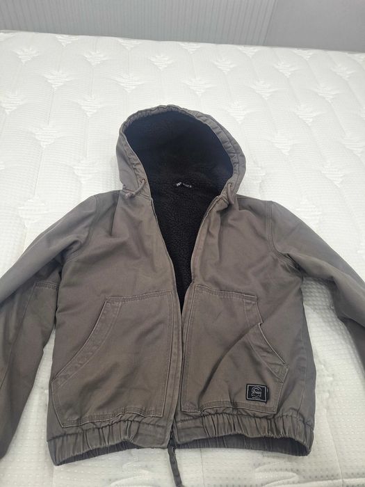 Zara яке оргинална