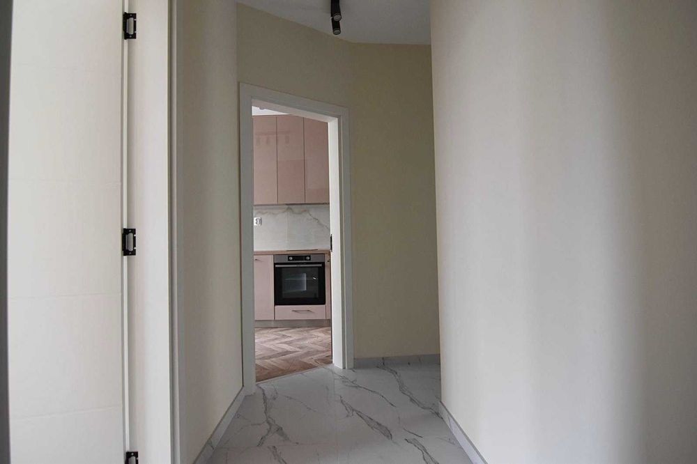 Продава се Тристаен апартамент в Пловдив, Кючук Париж - 74 кв.м за 1919 €/кв.м - Снимка #1