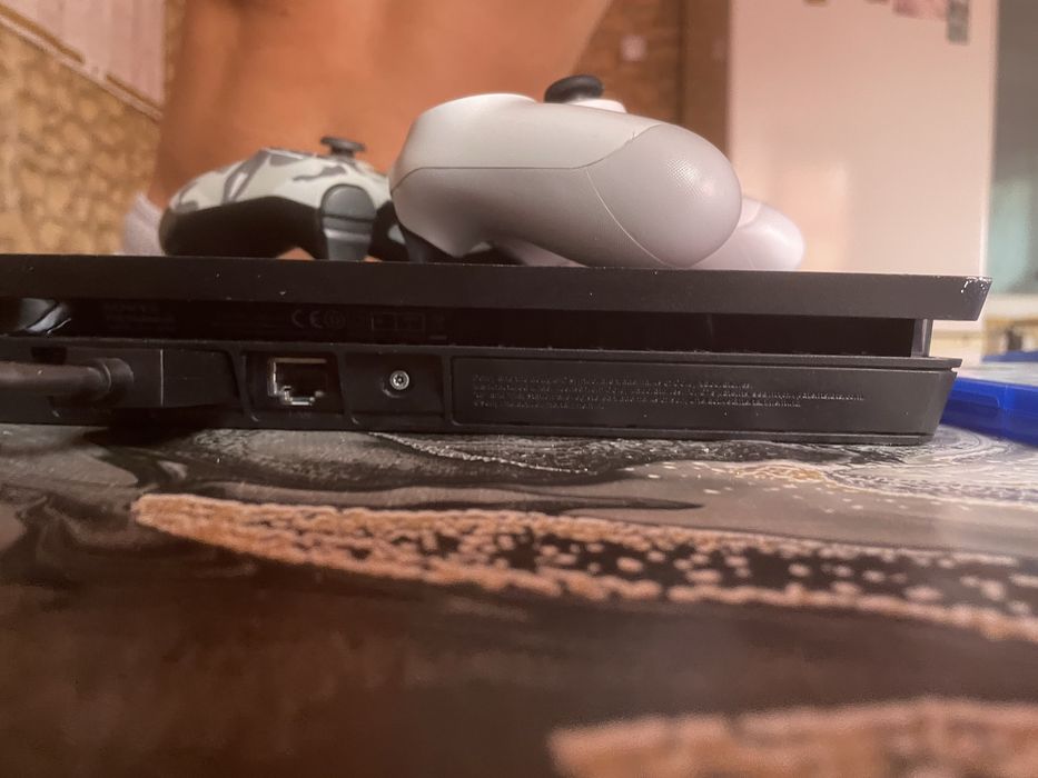 playstation 4 slim