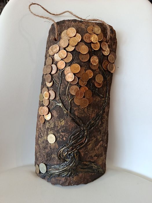 Дърво на парите  различни видове