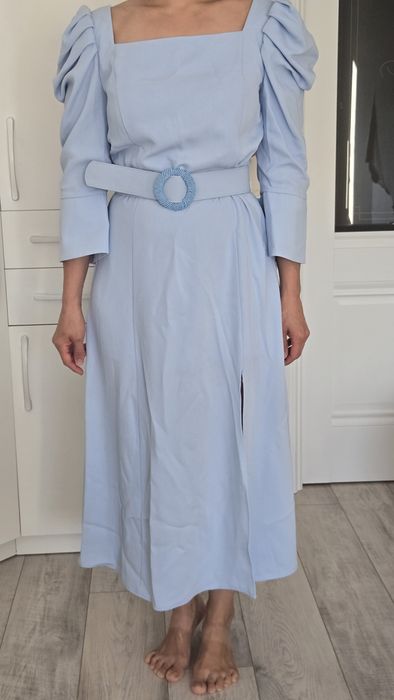 Платье красивое голубого оттенка