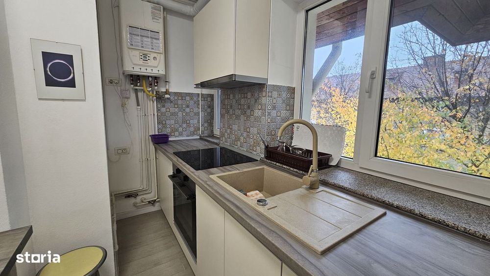 Piata Tractorul garsoniera in bloc vila,mobilata,  renovata