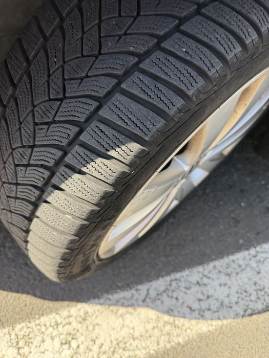 Jante r17 cu cauciucuri bridgestone  +cauciucuri de vara  toyo r18