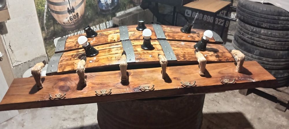 Ретро закачалка и плафони  от буре  подходящи  за  навес  или  барбекю