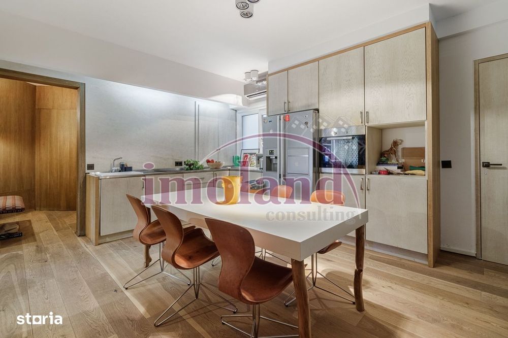 Apartament spectaculos cu 3 camere - Strada Mircea Vulcănescu