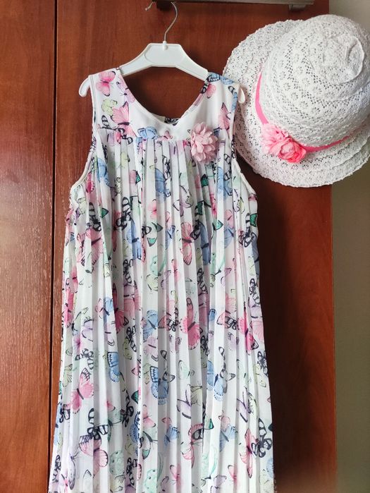 Детска лятна плетена шапка за момиче