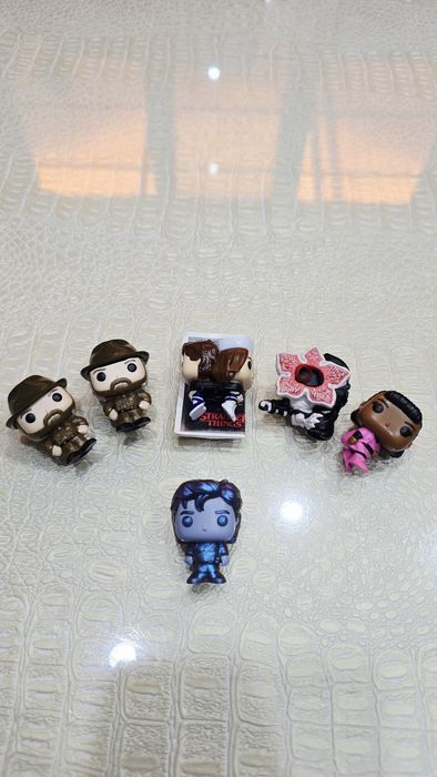 Киндер джой Очень странные дела