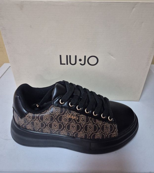Нови  сникърси Liu Jo