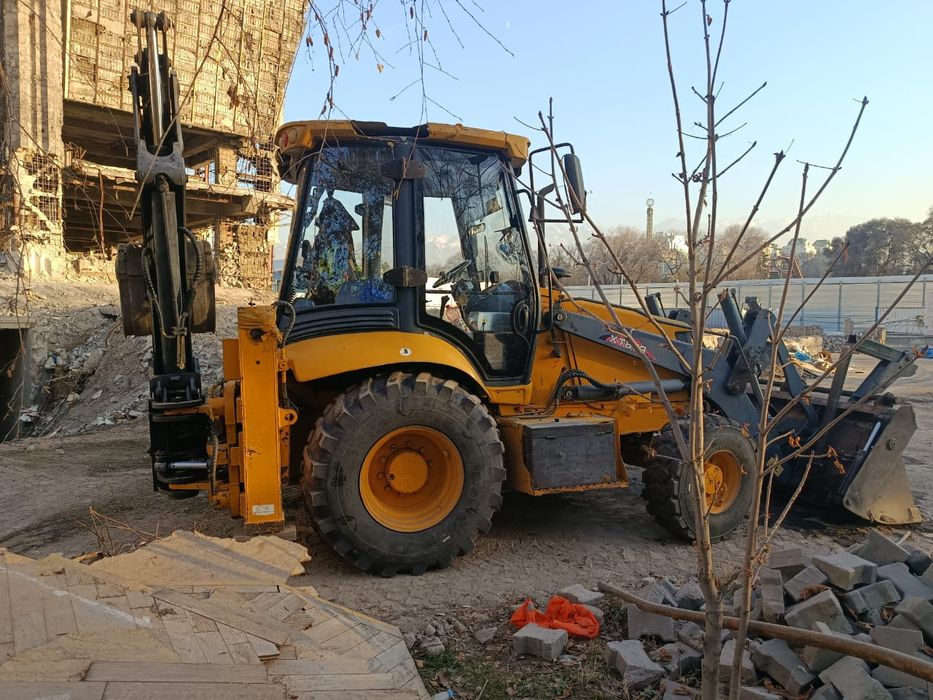 Аренда экскаватора погрузчика