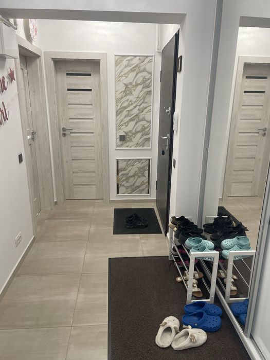 Exigent plaza. Ap 2 camere plus boxa