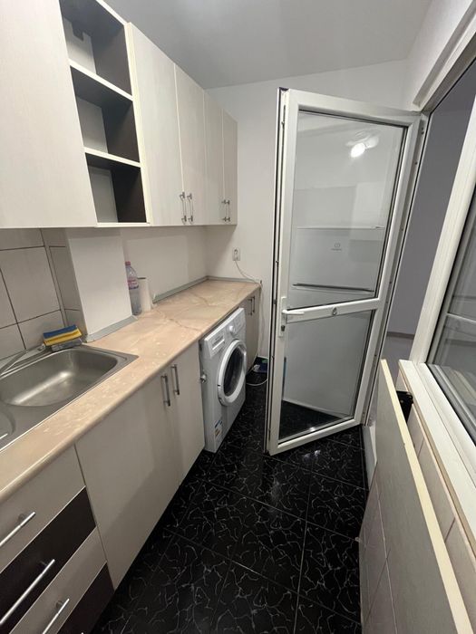 Apartament de inchiriat + loc de parcare inclus