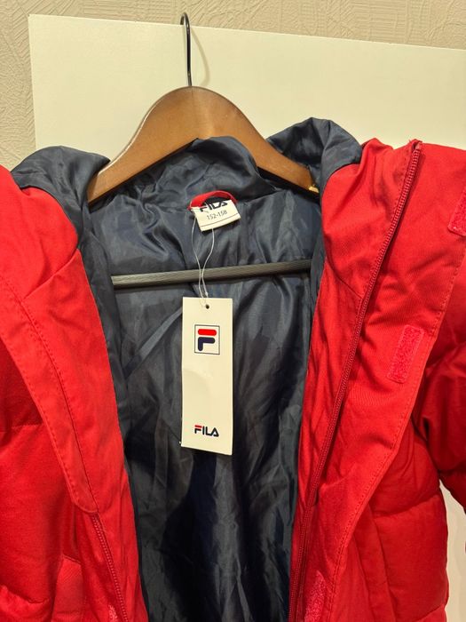 Пуховик FILA красный(новый)