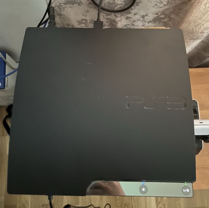 Vând Ps3 modat cu Hen