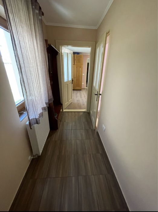 Casă de vânzare sau de închiriat în Focșani.
