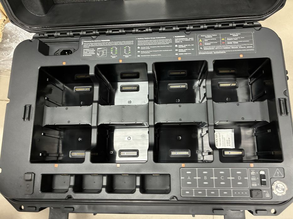 DJI батареи TB65 и зарядная станция BS65