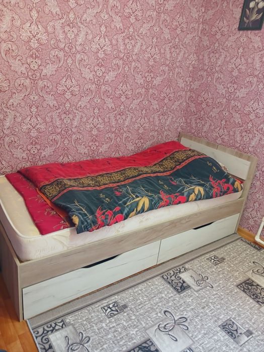 Срочно продам кровать диван 1.5 спалка