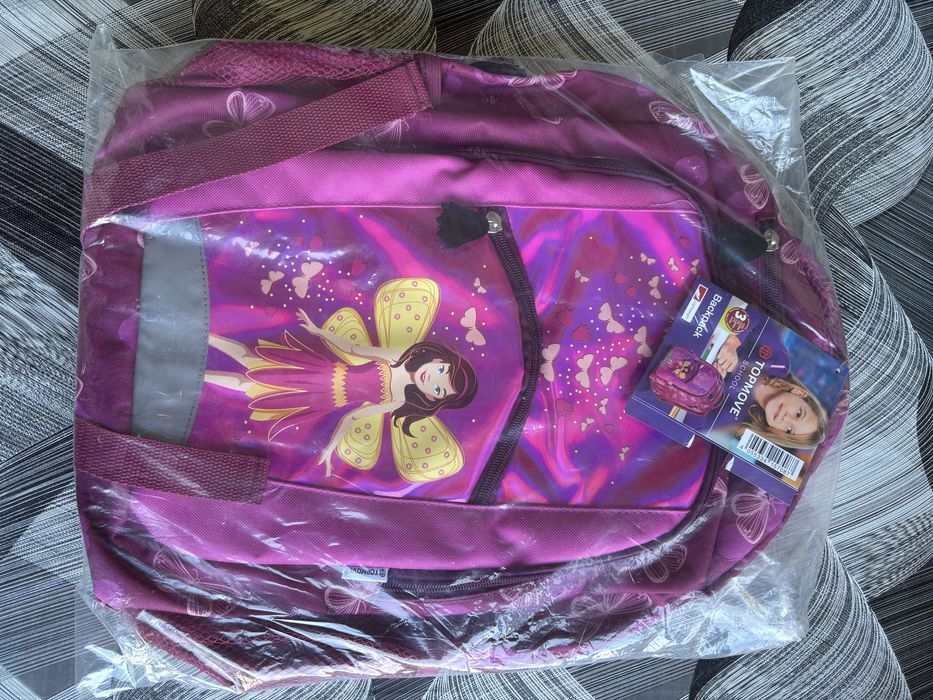 Чисто нова с етикет Раница за ученичка